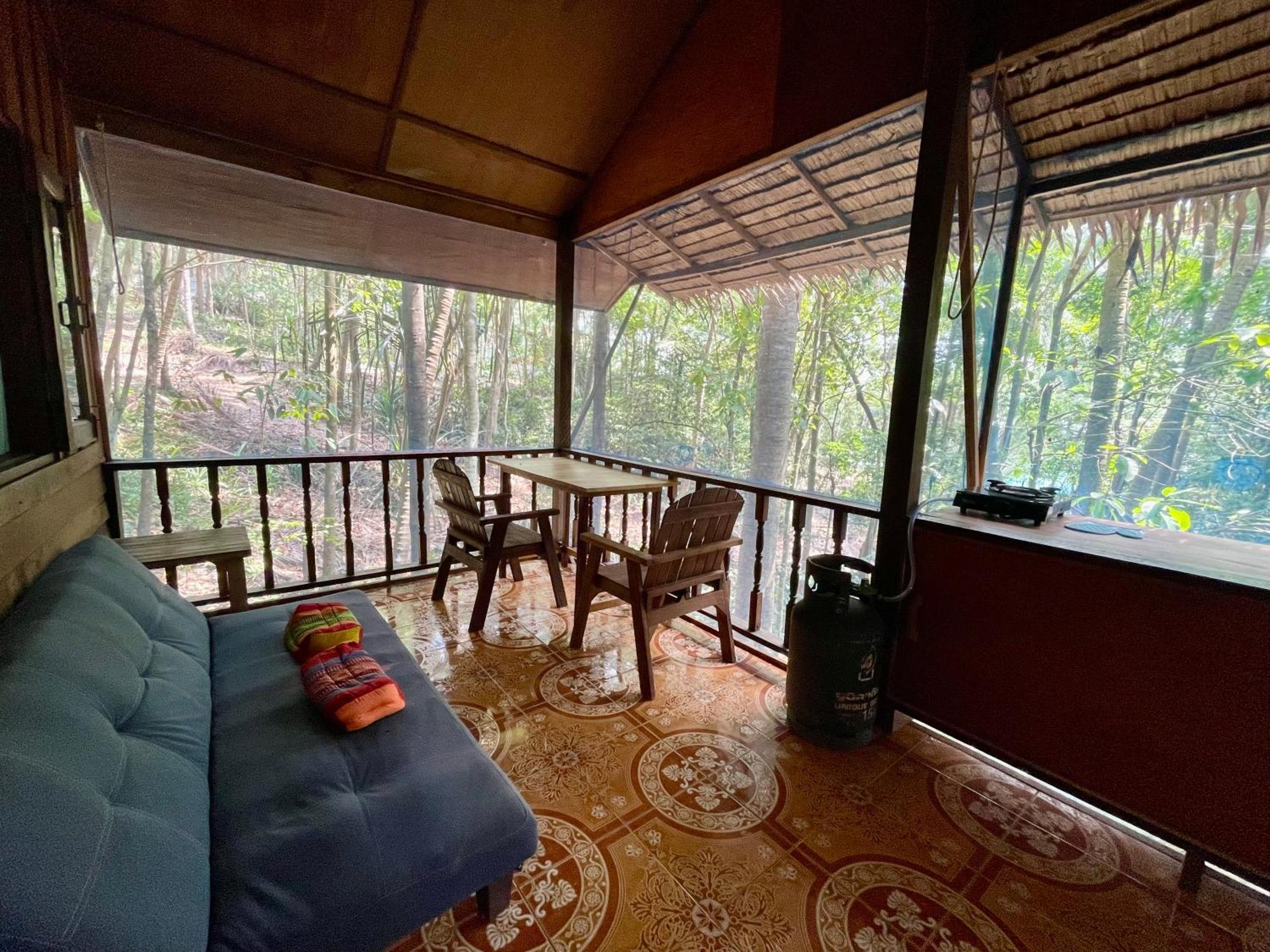 Pyramid Yoga Koh Phangan エクステリア 写真